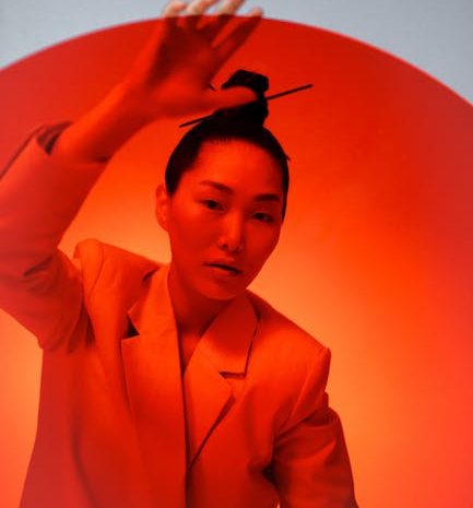 ビデオデートがスワイプよりもリアルに感じる理由