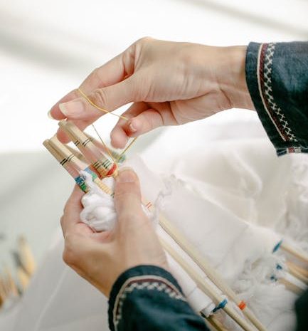 オンラインで自然に安全にいちゃつく方法