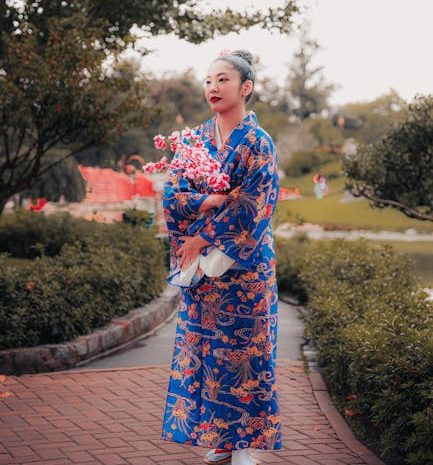 チャットで即座に笑いを誘う方法