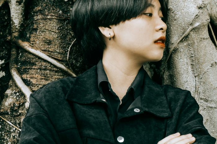 オンライン上の見知らぬ人と恋に落ちる本音を探る